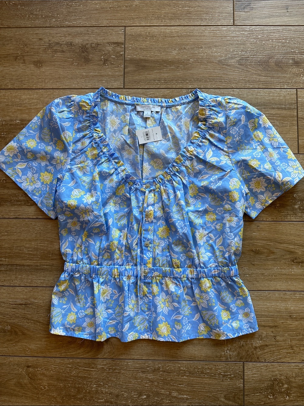 NWT Ann Taylor Scoop Neck Floral Gathered Blue & Yellow Peplum Blouse Size Small